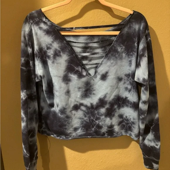 GUC PINK Victoria's Secret Tie-Dye Women's Top - Picture 2 of 4